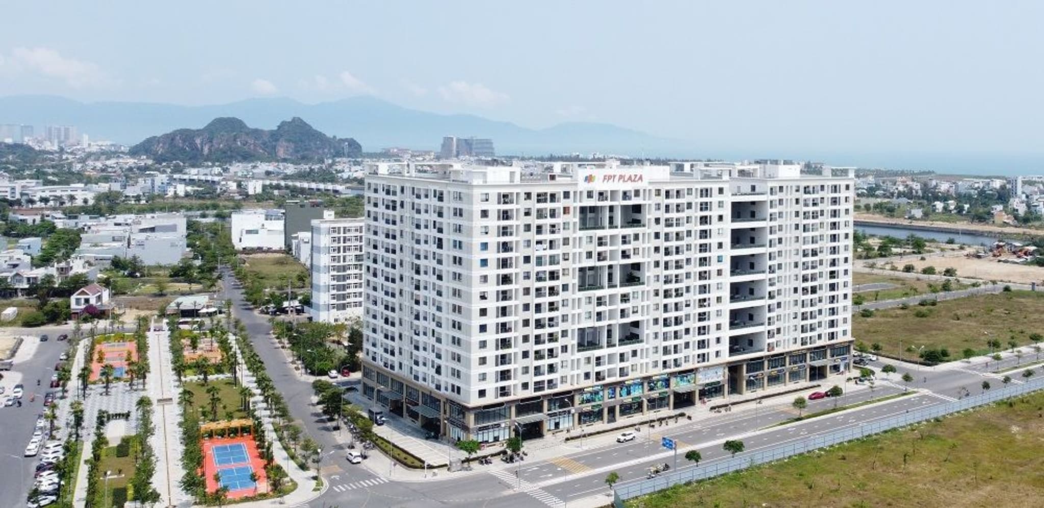 FPT Plaza 1 feature.jpeg
