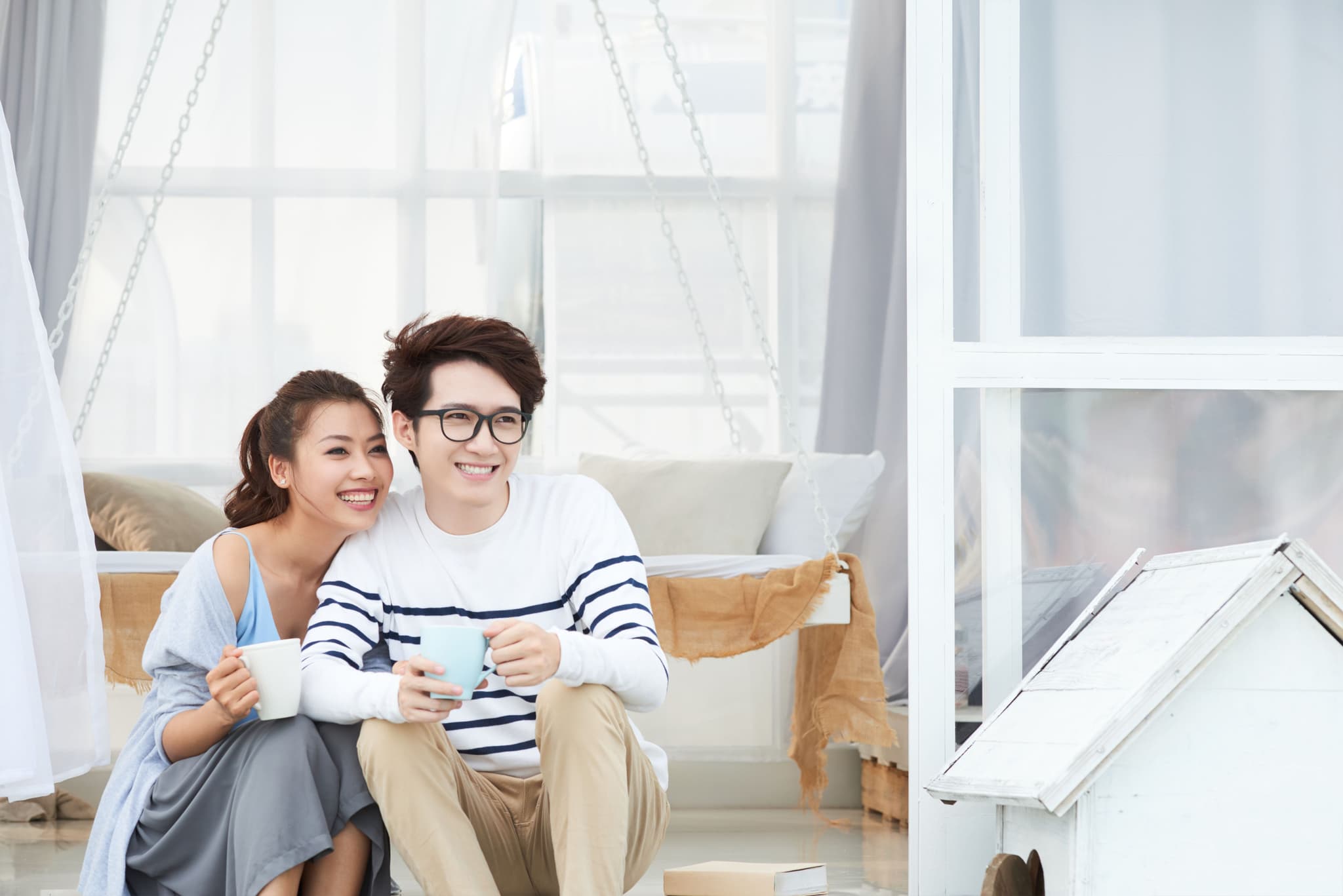 happy-couple-drinking-coffee.jpg